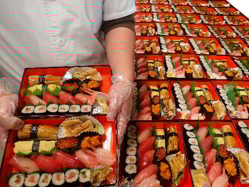 神田花岡町　寿司　出前