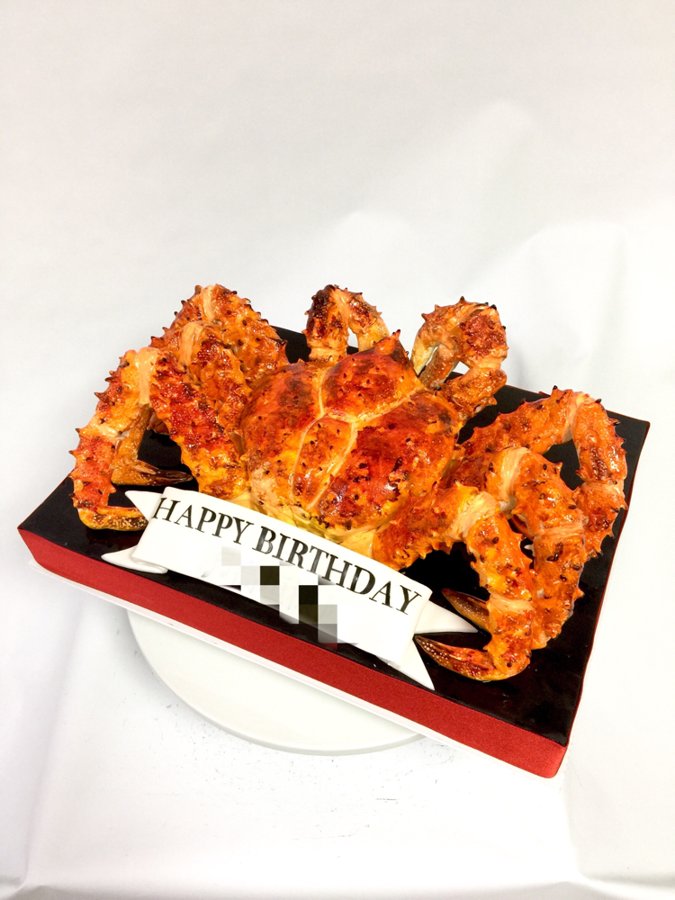北海道産 タラバ蟹 🦀 ケーキ🎂  #タラバ #カニ #蟹 #誕生日ケーキ #おふざけ #おもしろ #ジョークケーキ #トゲトゲ #crab #kingcrab #fondantcake #hokkaido #japan #seafood #sweetdeco #sculpture #sculptedcake #pateasucre #sekerhamuru #pastadizucchero #🇯🇵 #🦀 #🎂