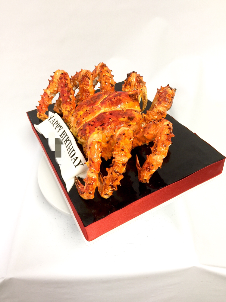 北海道産 タラバ蟹 🦀 ケーキ🎂  #タラバ #カニ #蟹 #誕生日ケーキ #おふざけ #おもしろ #ジョークケーキ #トゲトゲ #crab #kingcrab #fondantcake #hokkaido #japan #seafood #sweetdeco #sculpture #sculptedcake #pateasucre #sekerhamuru #pastadizucchero #🇯🇵 #🦀 #🎂