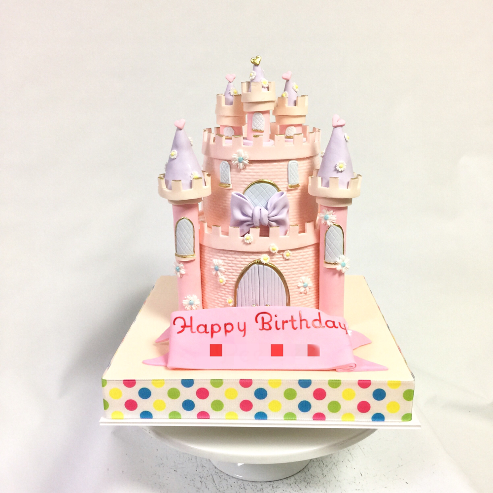 パステルカラーで可愛いお城ケーキ🎂 #お城ケーキ #お城 #パステル #プリンセス  #メルヘン #可愛い #プリティ #段ケーキ #誕生日ケーキ #castle #castlecake #kawaii #pastel #princess #cake #torte #gateau #ケーキ #🇯🇵