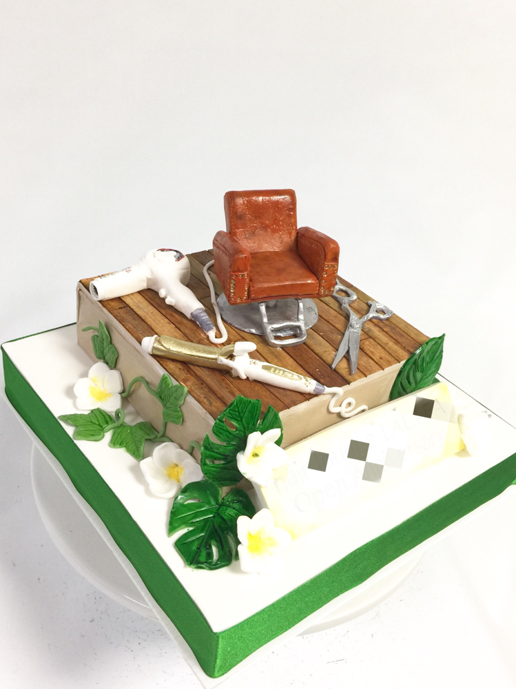 南国🏝っぽいお洒落な美容室イメージケーキ🍰 #おめでとうございます㊗️ #美容室 #チェアー #ハサミ #コテ #ドライヤー #南国植物 #Beautysalon #image #cake #HairSalon #ヘアーサロン #ケーキ #お祝い #gateau #torta #handmade #taarten