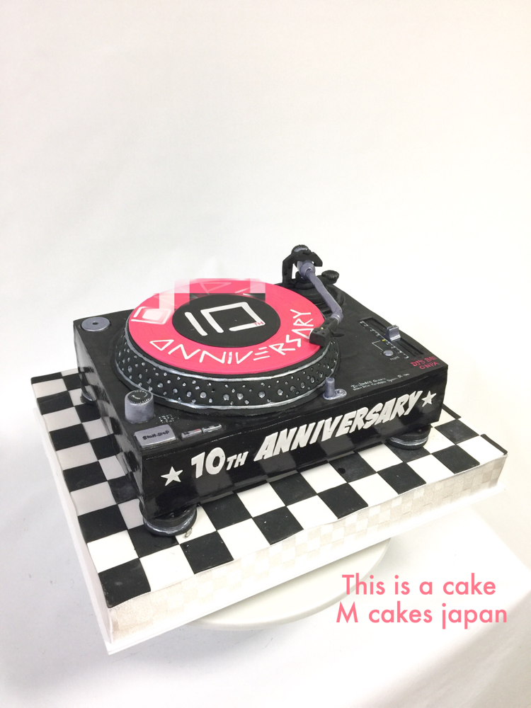 #ターンテーブル #パーティー #お祝い #ケーキ #music #turntable #party #cake