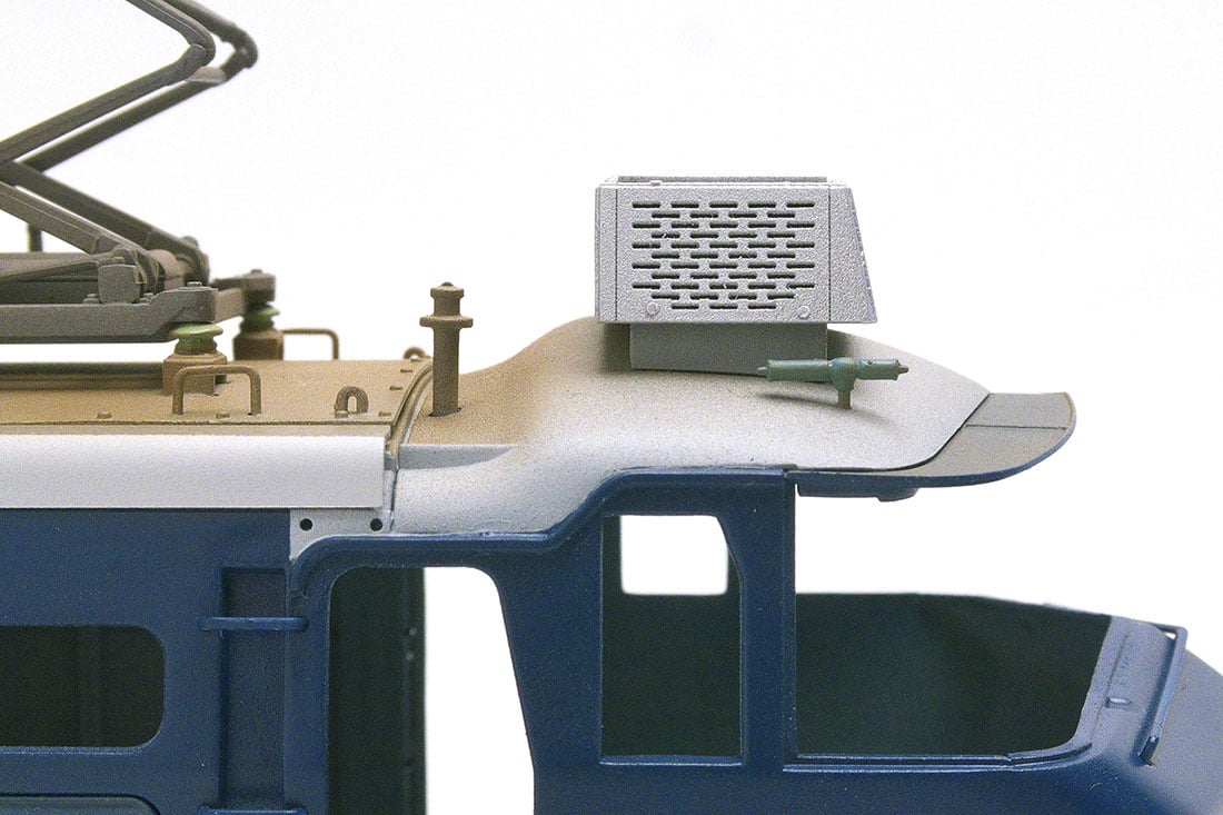 OJ EF66 クーラー　ボルトの頭も再現しました