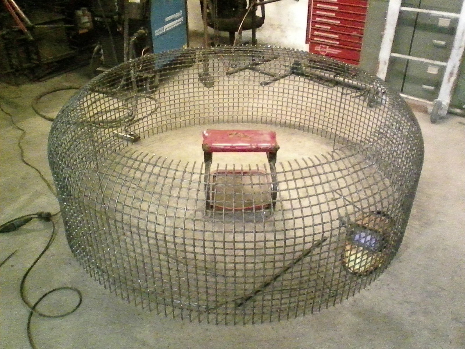 Alles Handarbeit alles in allem über 3500 Schweisspunkte.