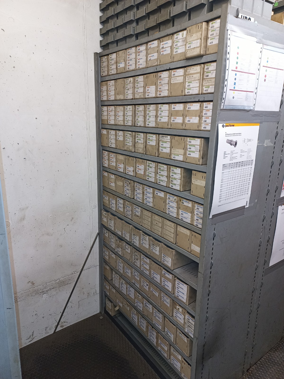 Daneben verfügen wir auch über ein Sortiment der gängisten Adapter und Verschraubungen