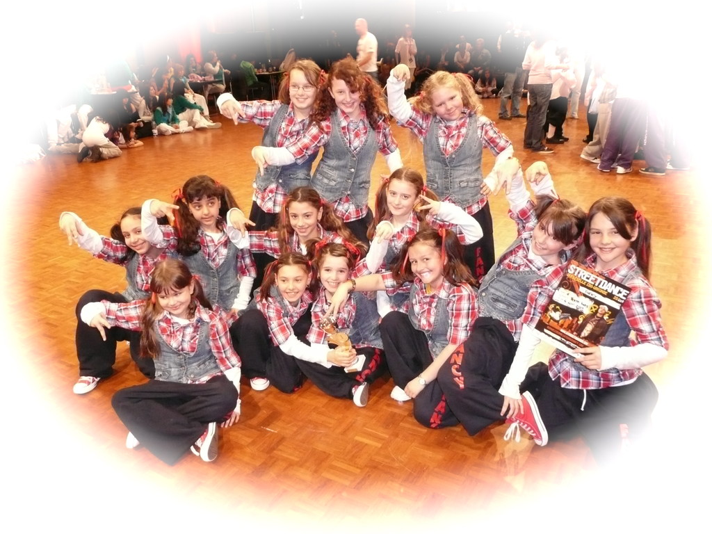 KINDERSHOWGRUPPPE "FANCY" 1. PLATZ SM FINAL 09