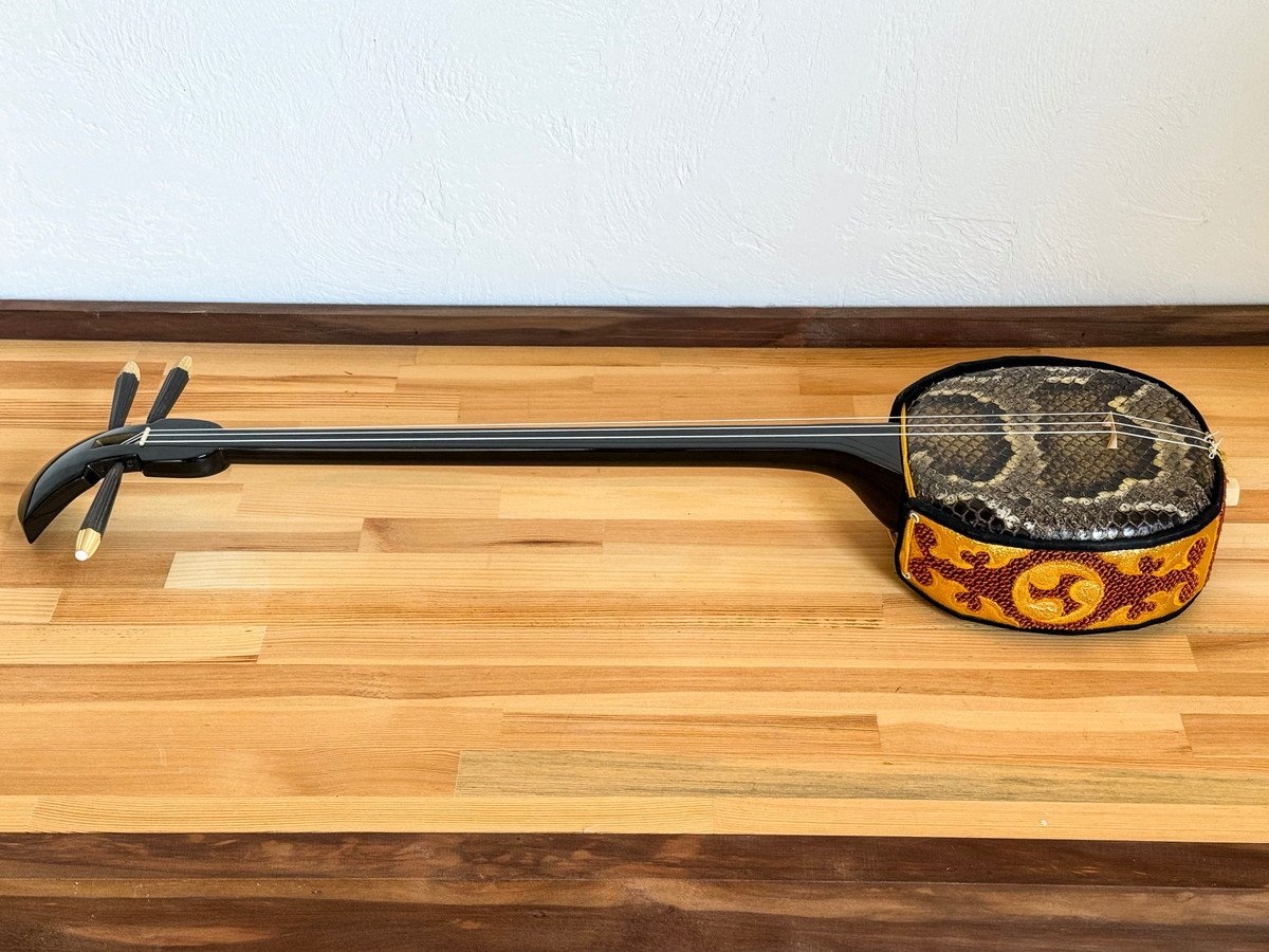 貴重な三線の販売紹介