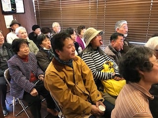 あいうべ体操を変化させて「お口じゃん拳」