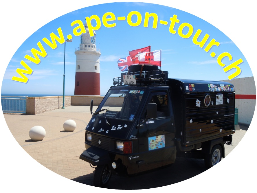 Mein Dreiradwohnmobil, am Leuchtturm von Gibraltar, Überseegebiet von Grossbritannien