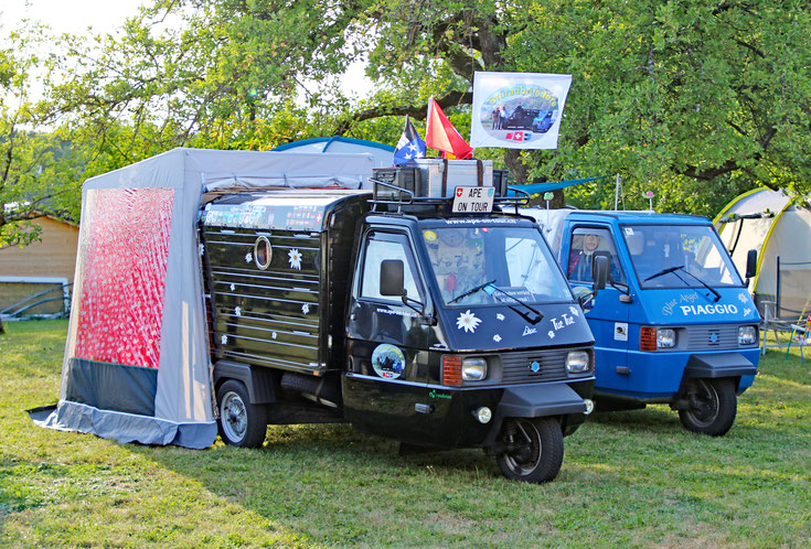 Die Drüradbrüedere auf dem am 13. Ape-Treffen in Bergfelden