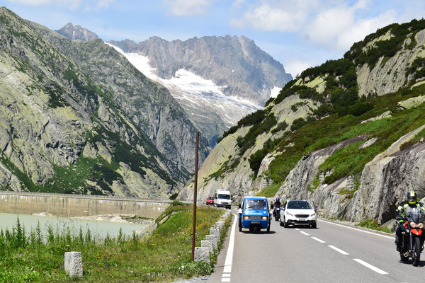 Die Drüradbrüedere auf dem Grimselpass