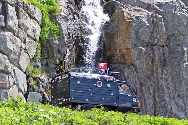 Die Drüradbrüedere auf dem Grimselpass