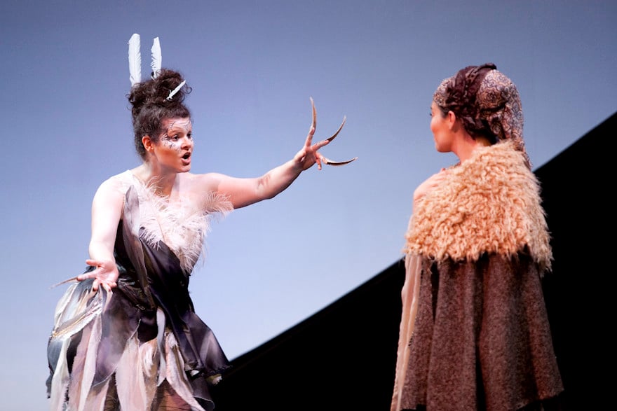 Tourterelle (Stéphanie Pothier) et Belle Etoile (Marianne Lambert)