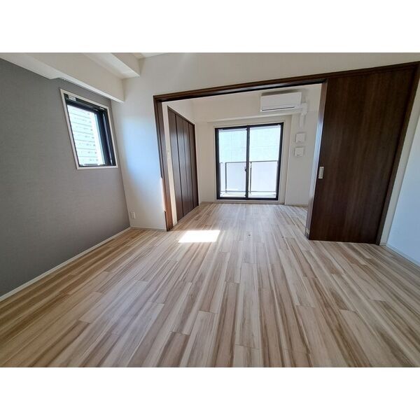 大国町。Splendide NAMBAIII　821号室　１LDK