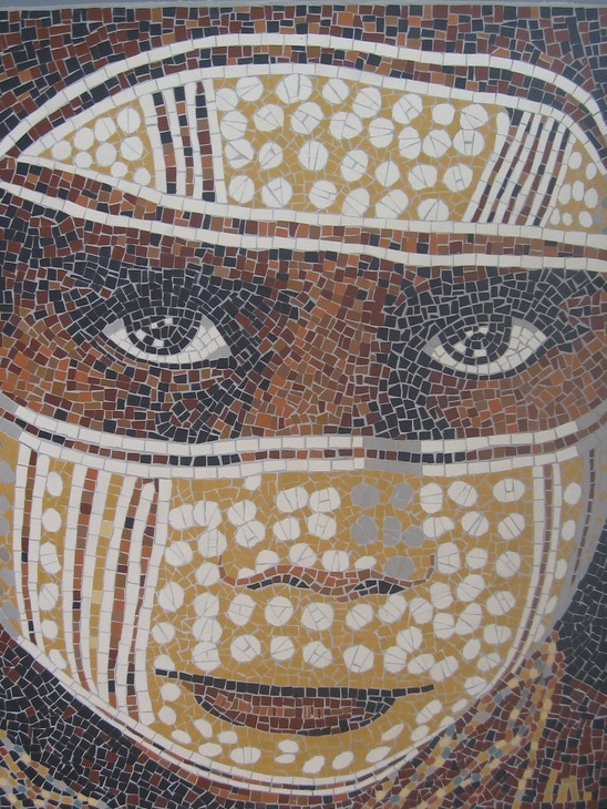 série ethnique, masque peint, "enfant aborigène I", Australie, réalisé en mosaïque,
