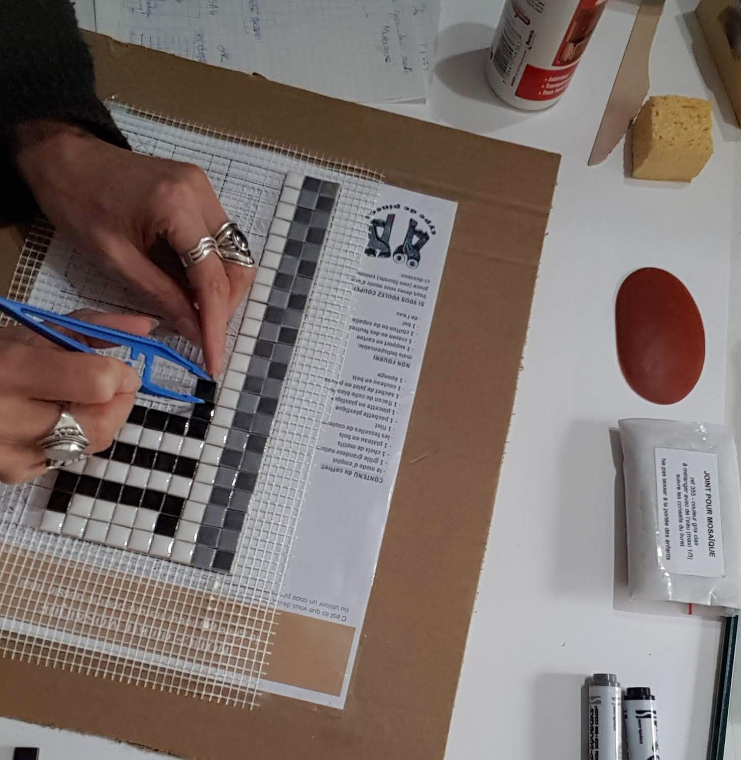 replacer les tesselles pour les aligner