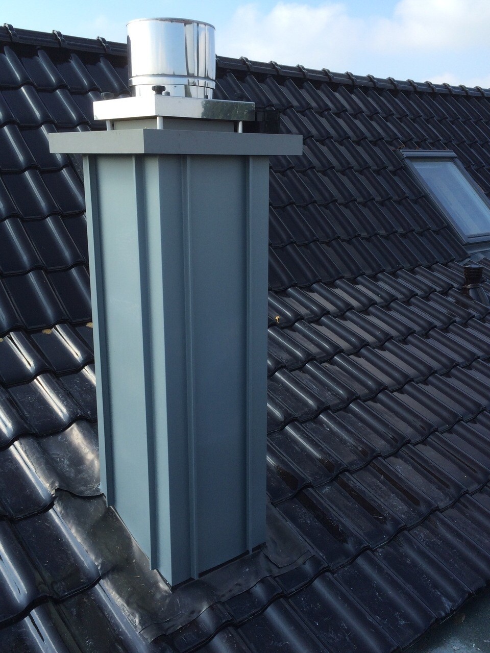 Schornsteinverkleidung aus beschichteten Aluminium