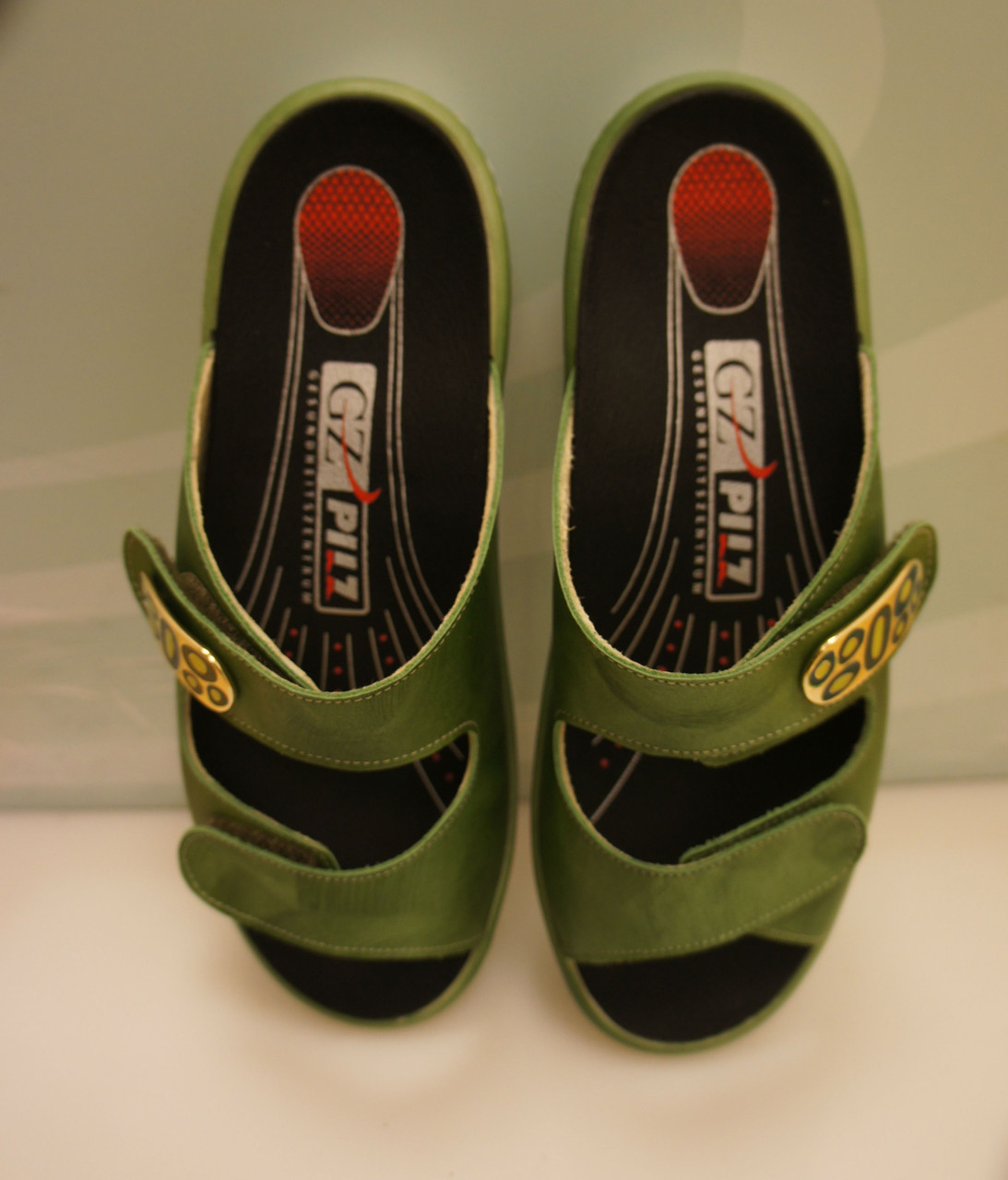 Orthopädische Maßeinlage in Schlapfen