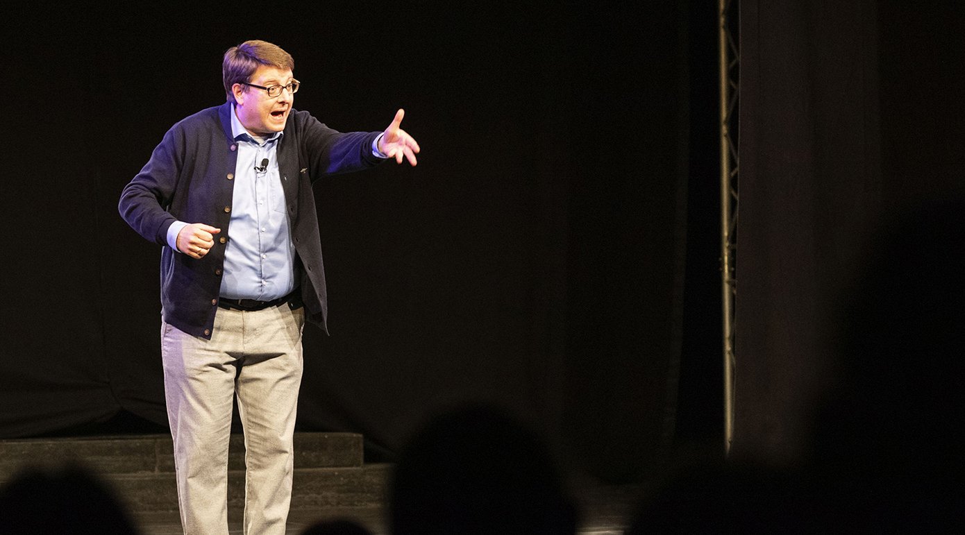 Kai Magnus Sting beim Kirchenkabarett-Abend