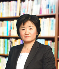 代表弁護士　飯島 世栄子