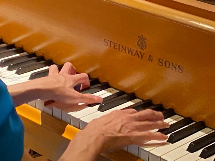 披露宴：ピアノソロ