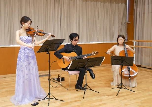 YouTube：ギタートリオ