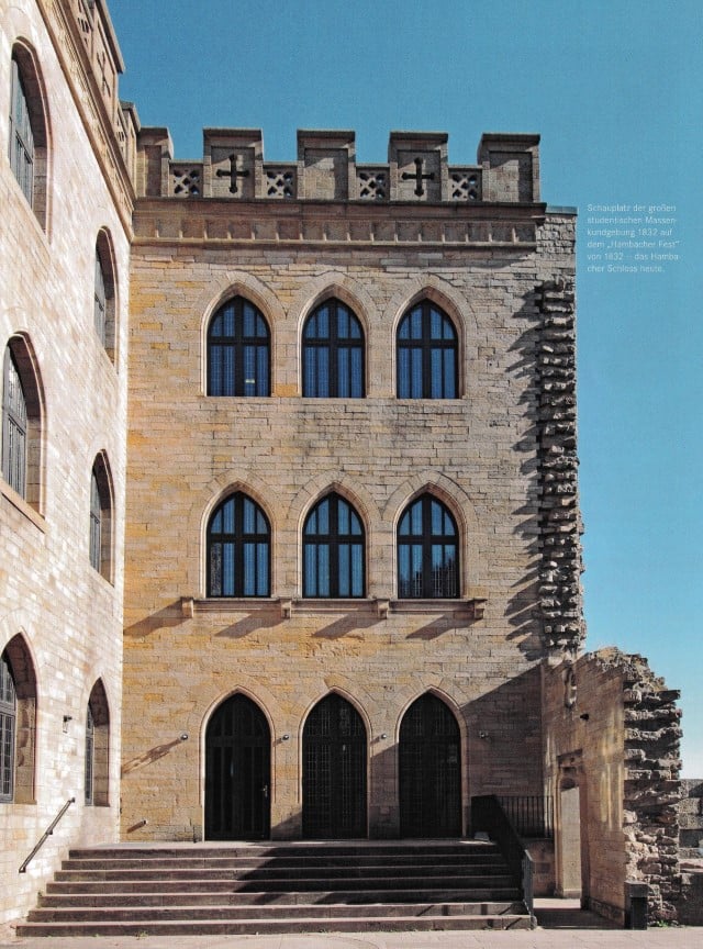 Schauplatz der großen studentischen Massenkundgebung auf dem "Hambacher Fest" von 1832 - das Hambacher Schloss heute.