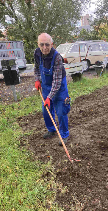 Auch Erich hat mit angepackt.