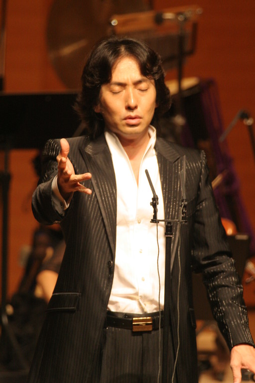 そして、最後はやはりこの曲「千の風になって」。秋川さん、ありがとうございました！