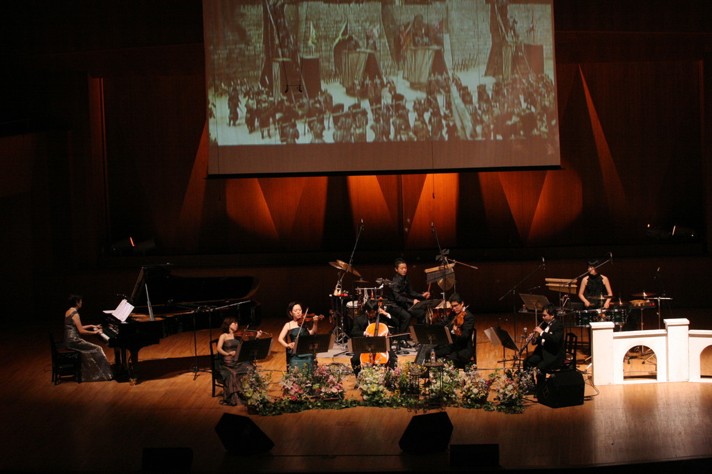 そして、バラダン「新・歴史物語」の演奏。「善徳女王」「イ・サン」等も加わり静〜動、様々な表情をみせた。