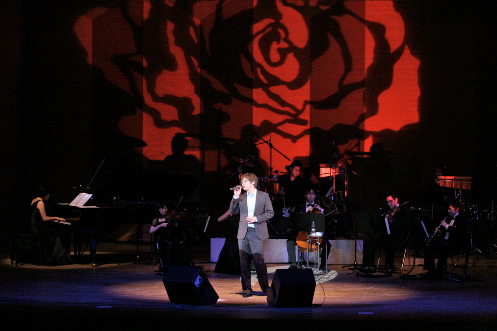 「宮」「花より男子」「カインとアベル」など多くのヒットドラマの ＯＳＴを次々と歌われました。