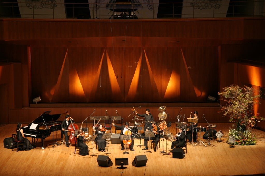 歴史物語＜朱蒙＞＜ﾌｧﾝ･ｼﾞﾆ＞＜王と私＞＜太王四神記＞＜チャングムの誓い＞の演奏を終えたバラダン