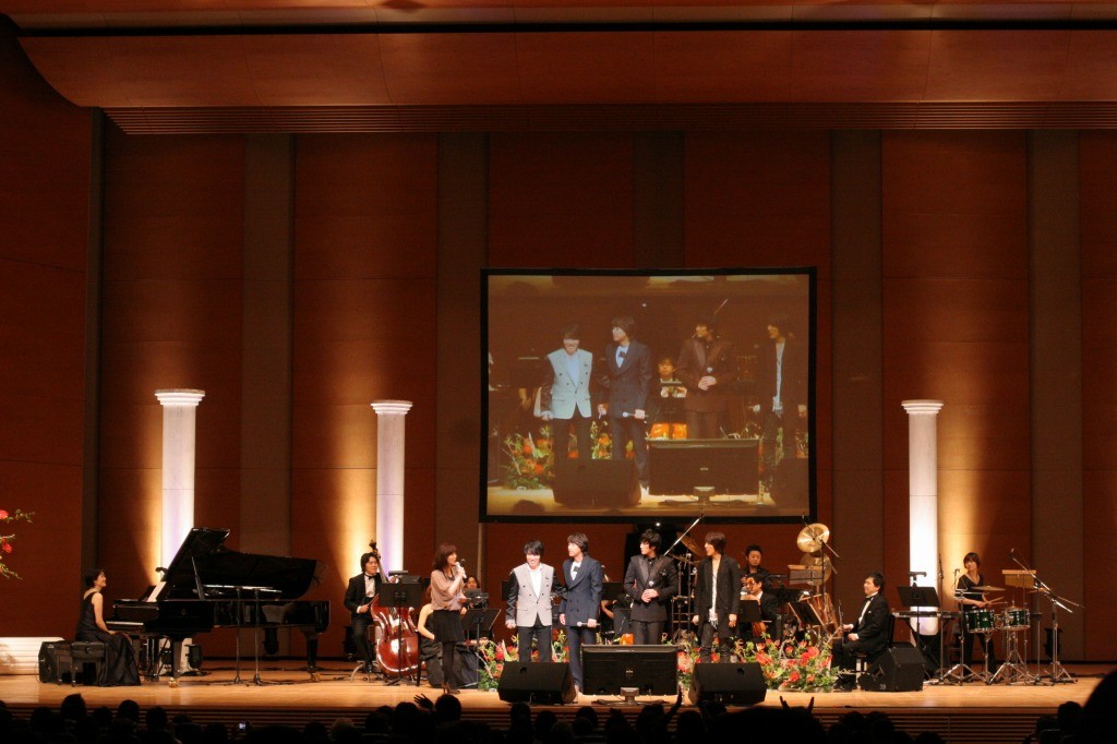 エンディング、出演者の皆さんが再登場。和やかなうちに閉幕・・・