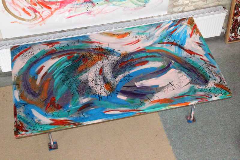 Table - 222 x 125 cm
