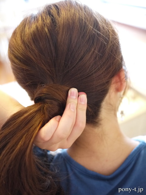 ポニーテール ゴムを隠す方法 21