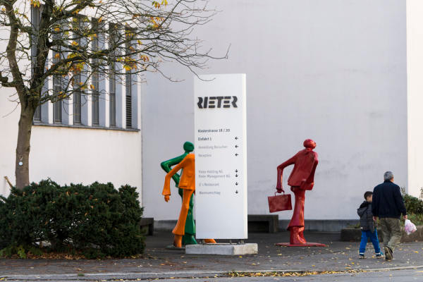 Der Spinnmaschinen-Hersteller Rieter will in Winterthur Maschinen nur noch montieren und baut darum an diesem Standort über 200 Stellen ab. Bild: Keystone/Dominic Steinemann