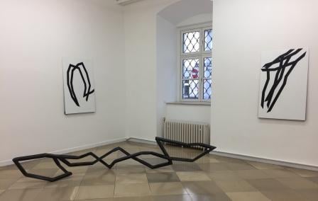 ROBERT SCHAD, Skulpturen Vierkantstahl 45mm massiv, 2019-2020 / Zeichnungen Lack auf Blech, 2019-2020