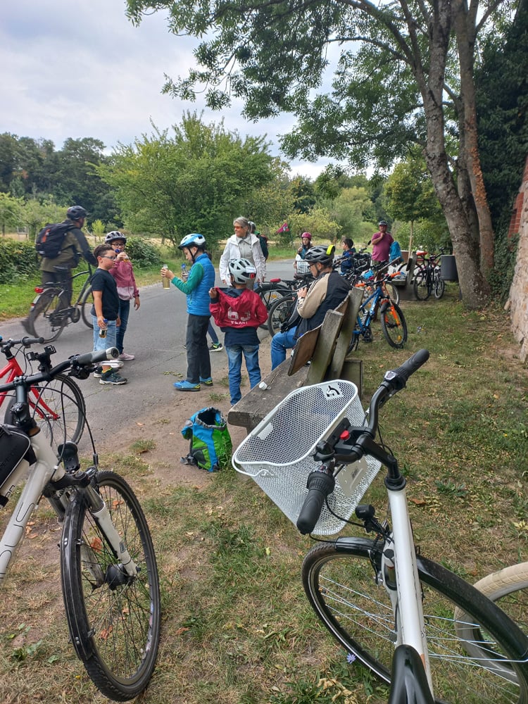 gGleich gehen wir in das Hofgut 