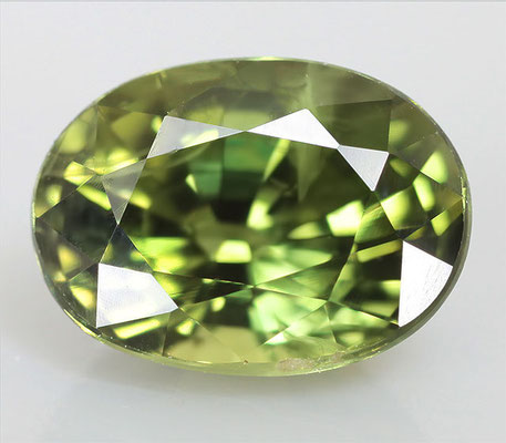 Зеленый сапфир