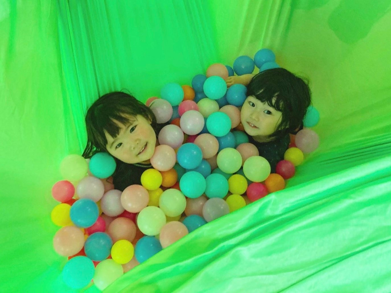 ハンモックとボールに包まれて、、、