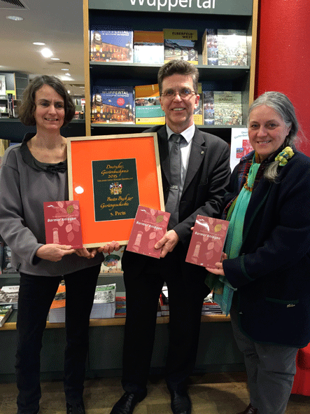 Antonia Dinnebier, Thomas Helbig, Brigitte Alexander und die Urkunde!
