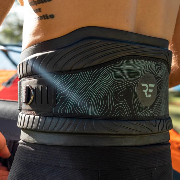 Ride Engine Vinaka Pro Wing Harness im Angebot bei WindSucht