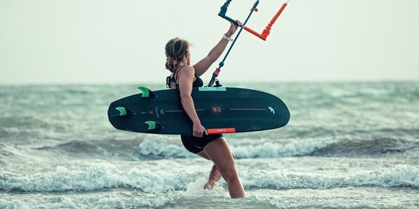 F-One MAGNET Carbon V2 bei WindSucht