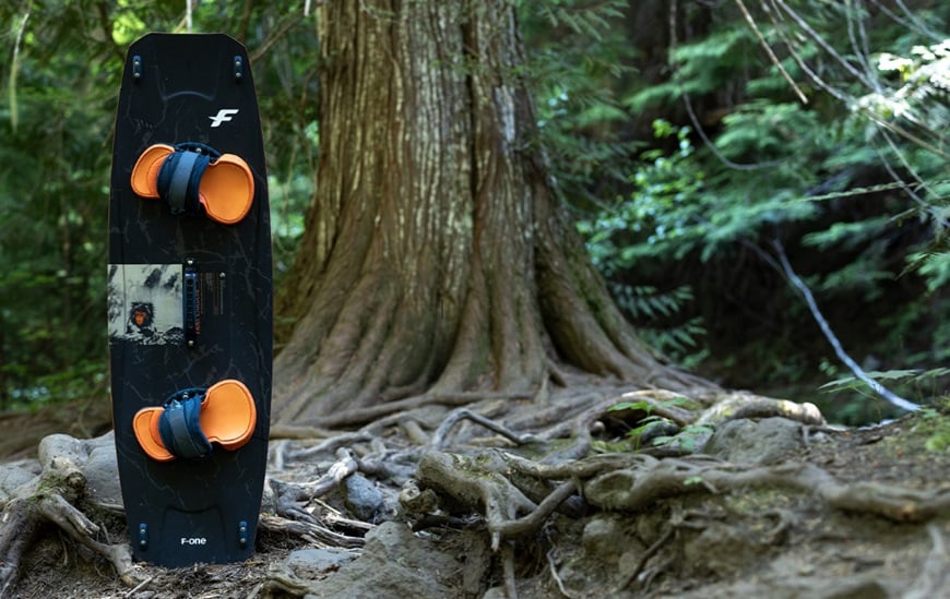 F-One Trax HRD Carbon 2025 bei WindSucht