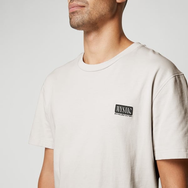 Mystic Mayhem Tee Off White im SALE bei WINDSUCHT