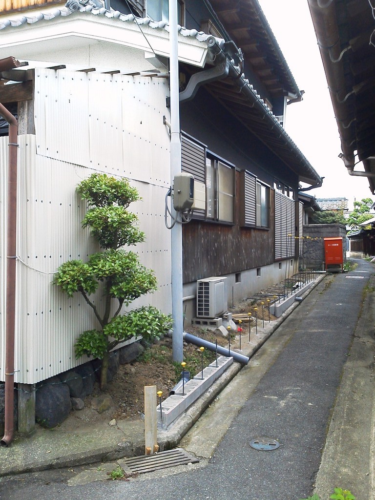 外構工事　施工事例　大谷石風ブロック　奈良県北葛城郡広陵町