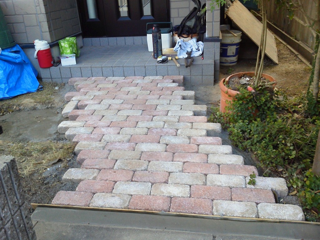 ポーチまでのアプローチ改修後 庭園改修工事@奈良県生駒市