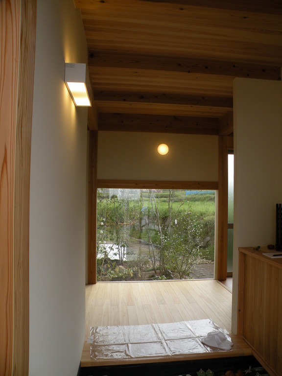 古瓦をアプローチや庭に再利用した造園工事　奈良県御所市T様邸