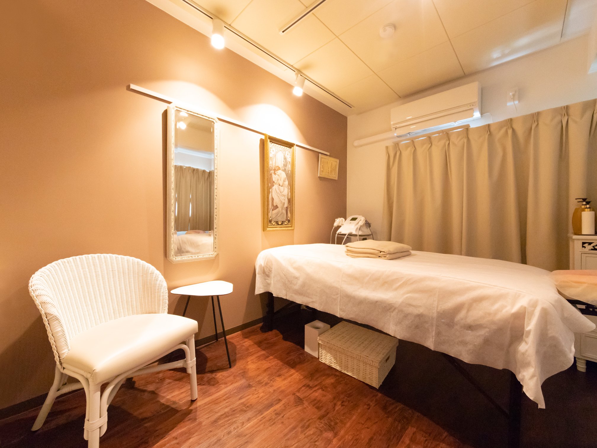 男性セラピストによるリンパマッサージ　リンパ専門店の店内の写真です