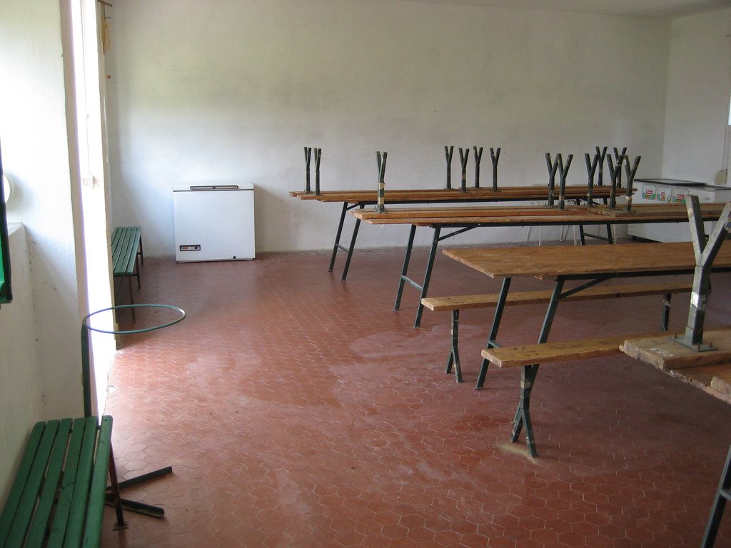 1.  Sala riunioni 85 mq